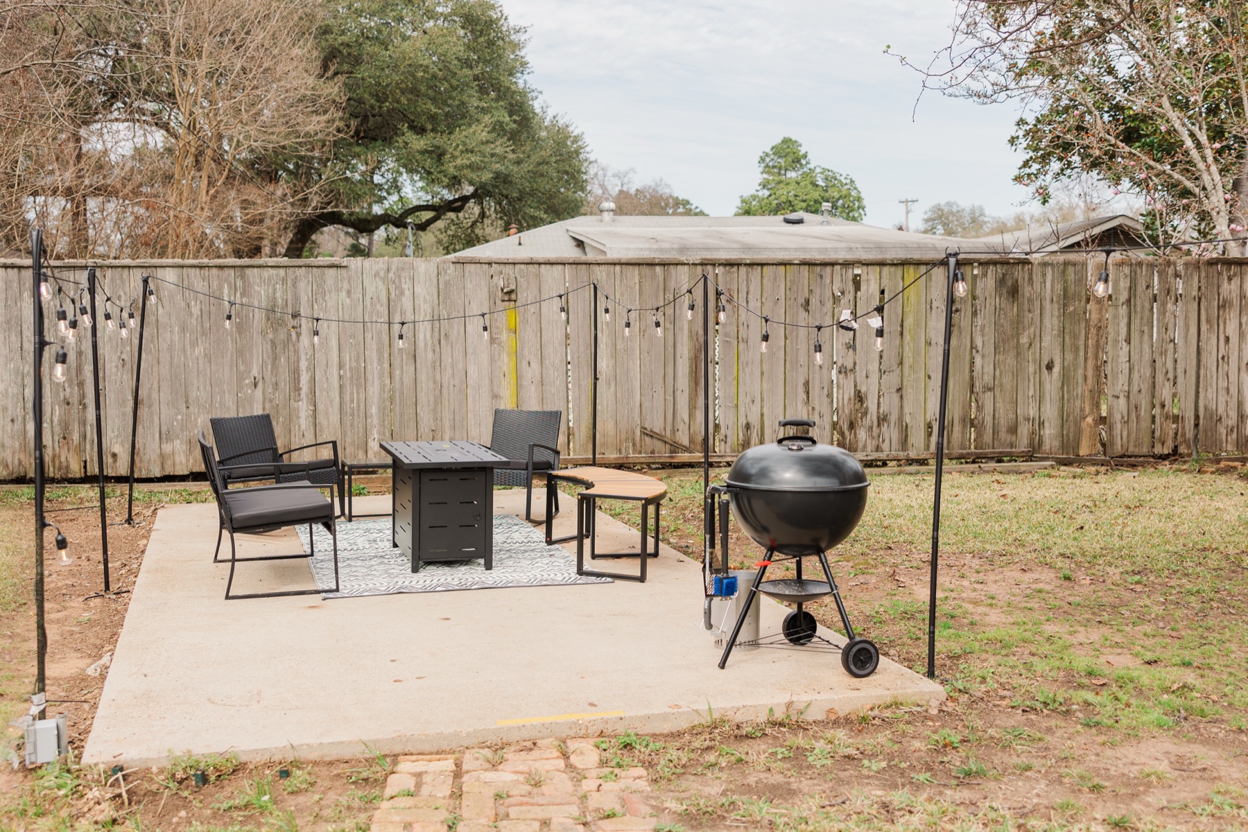 Backyard patio & grill